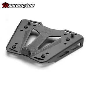 ĐẾ NHÔM GIVI M8B MÀU ĐEN GẮN THÙNG MONOKEY