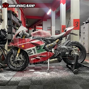 RỬA XE PHÂN KHỐI LỚN