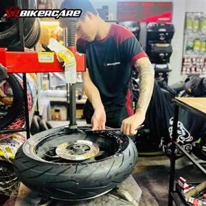 VÁ VỎ XE PHÂN KHỐI NHỎ